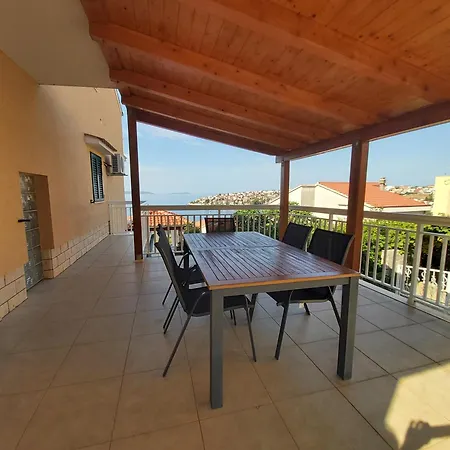 Sea View With Heated Infinity Swimming Pool * Trogir