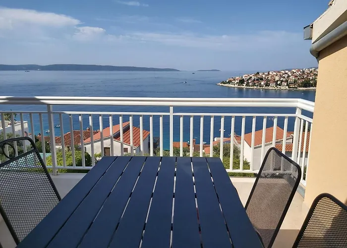 Apartment Sea View With Heated Infinity Swimming Pool