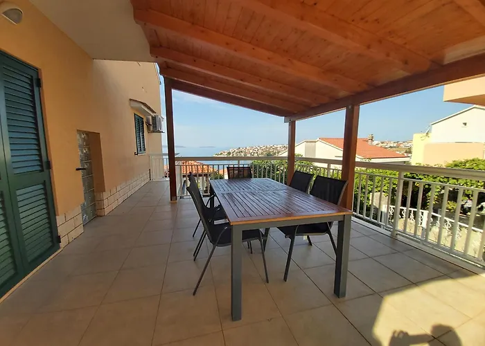Sea View With Heated Infinity Swimming Pool * Trogir