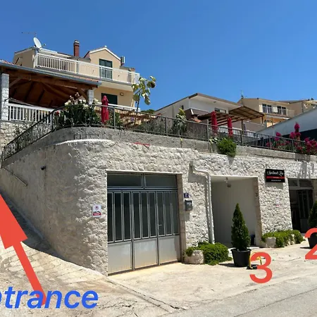 Sea View With Heated Infinity Swimming Pool Apartament *