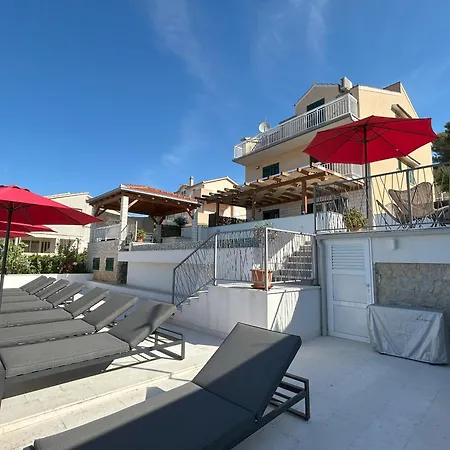 Sea View With Heated Infinity Swimming Pool