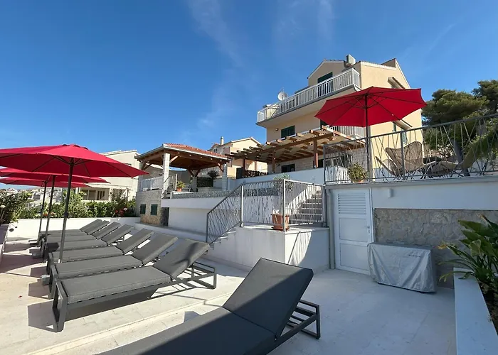 Sea View With Heated Infinity Swimming Pool