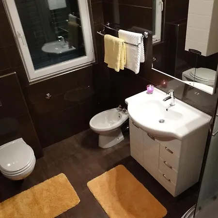 Sea View With Heated Infinity Swimming Pool Apartman